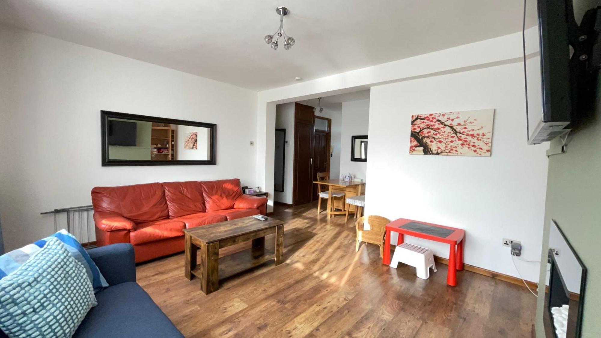 2 Bedrooms 2 Stations Лондон Екстериор снимка